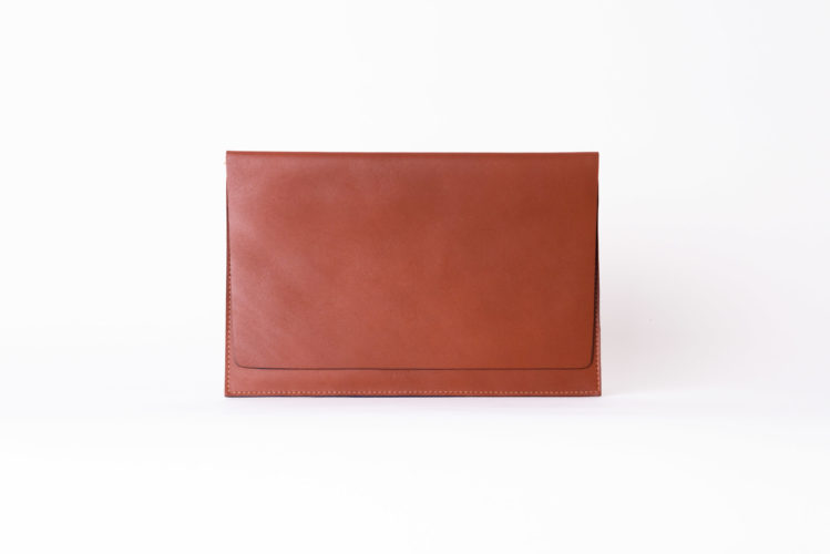 Pochette de voyage en cuir