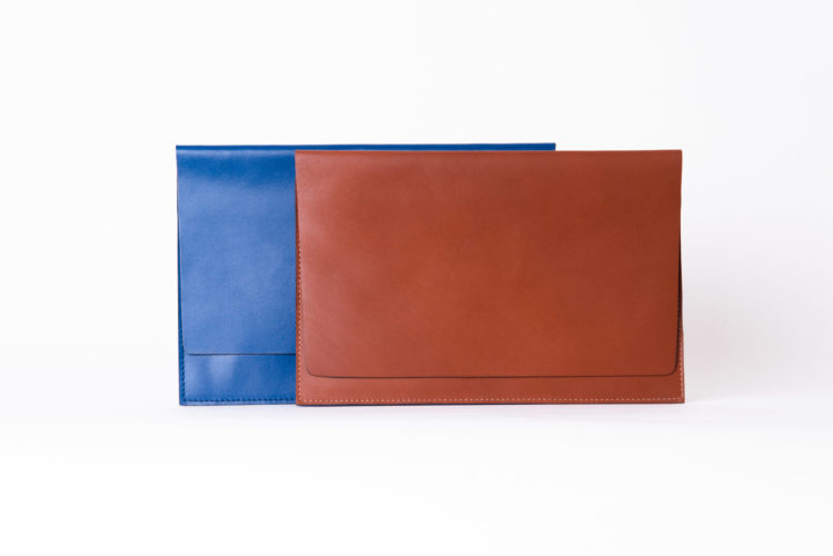 Pochettes de voyage en cuir