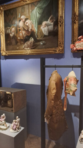 Garde robe - demeure aristocratique au 18e siècle - Musée des arts décoratifs